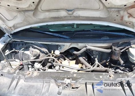 2004 Chevrolet Express z USA, uszkodzony, nr VIN 1GCFG15X041108569